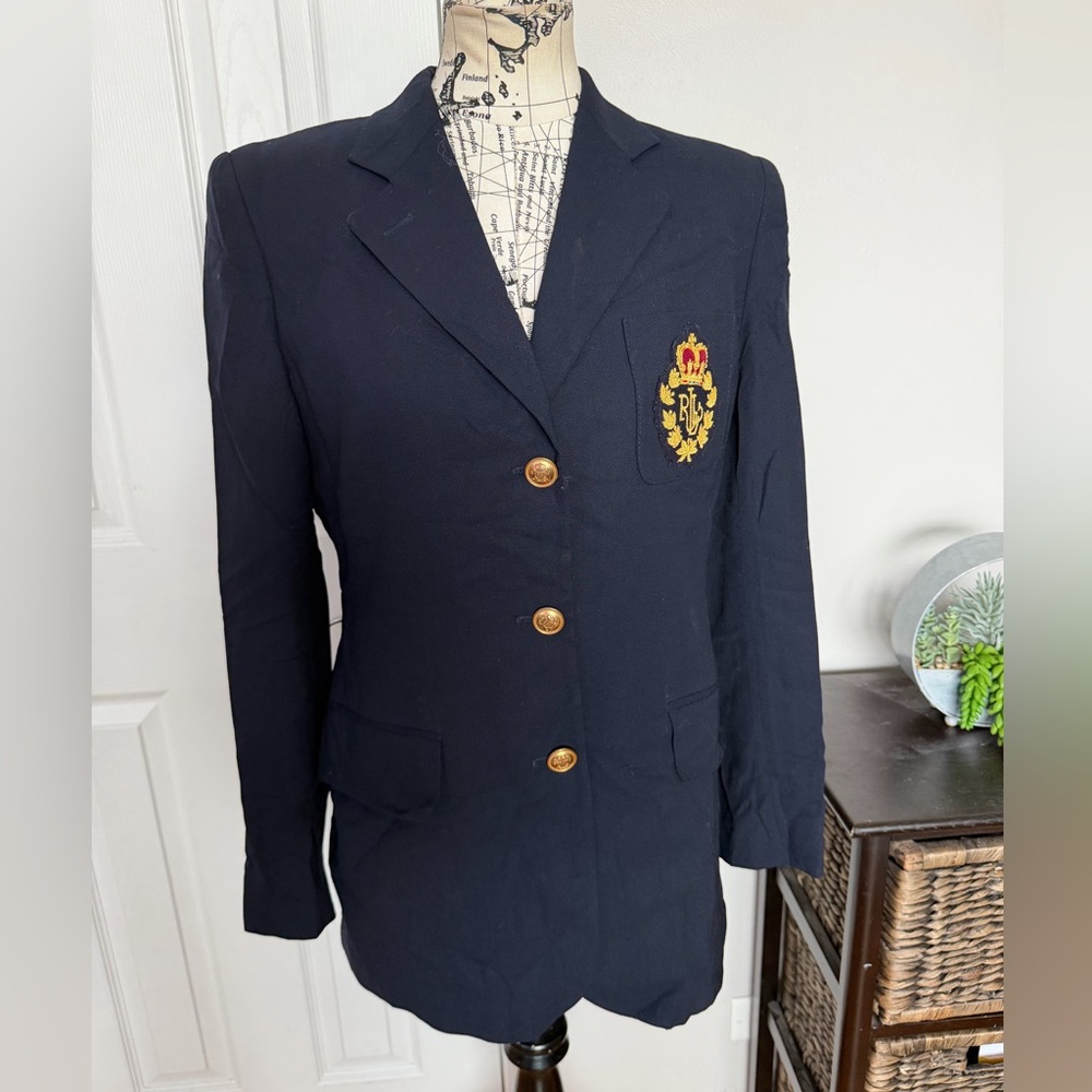 Ralph Lauren 100% Wool Vintage single-breast embroidery royal crest gold button